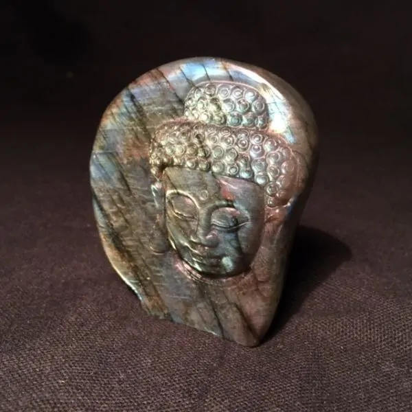 Bouddha en Labradorite ( bl6) | Minéraux de collection | Dans les yeux de Gaïa