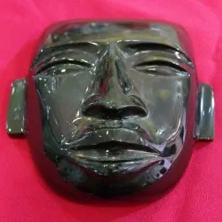 Masque en Obsidienne...