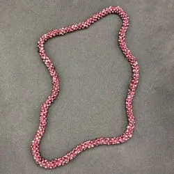 Collier Grenat