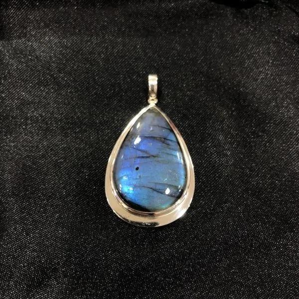 Pendentif Labradorite serti en Argent 925 | Dans les Yeux de Gaia