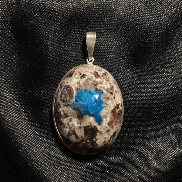 Pendentif en Cavansite serti en Argent 925 | Dans les Yeux de Gaia