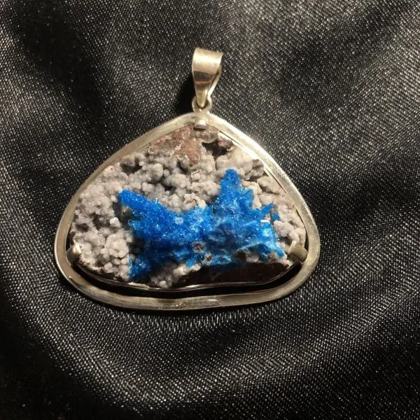 Pendentif en Cavansite serti en Argent 925 -3 | Dans les yeux de Gaïa