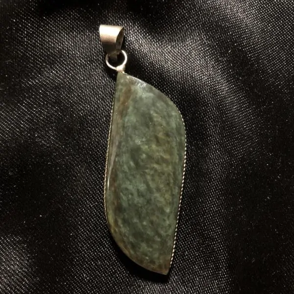 Pendentif Obsidienne Mentogochol -8| Pendentifs en Minéraux | Dans les yeux de Gaïa
