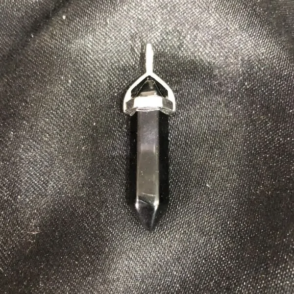 Pendentif Taillé en Pointe en Tourmaline Noire