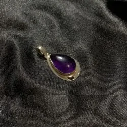Pendentif Améthyste serti...