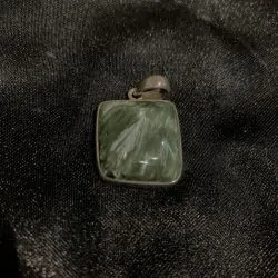Pendentif en Séraphinite serti en Argent 925 -2| Pendentifs en Minéraux | Dans les yeux de Gaïa