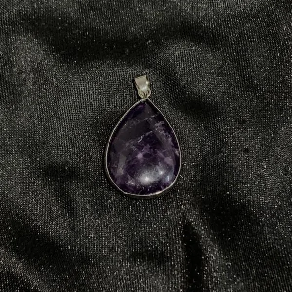 Pendentif Améthyste -3 | Pendentifs en Minéraux | Dans les yeux de Gaïa