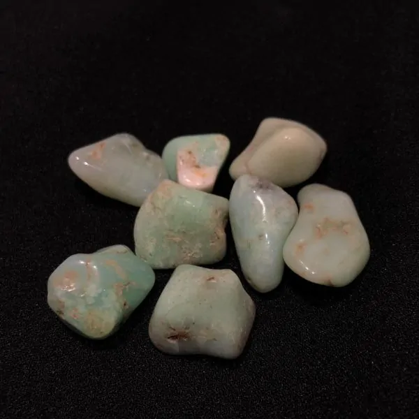 Pierres roulées en Chrysoprase, photo 1 | Dans les Yeux de Gaia