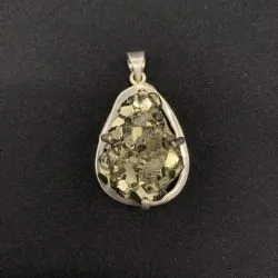Pendentif en Pyrite serti en Argent 925 -3 | Pendentifs en Minéraux | Dans les yeux de Gaïa
