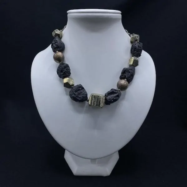 Collier en Pyrite et Tectite | Colliers en Minéraux | Dans les yeux de Gaïa