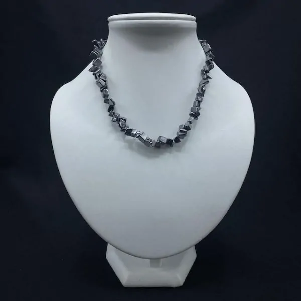 Collier Chips en Hématite | Colliers en Minéraux | Dans les yeux de Gaïa