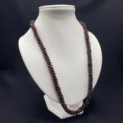 Collier en Grenat