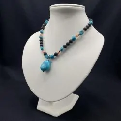 Collier en Howlite teintée...