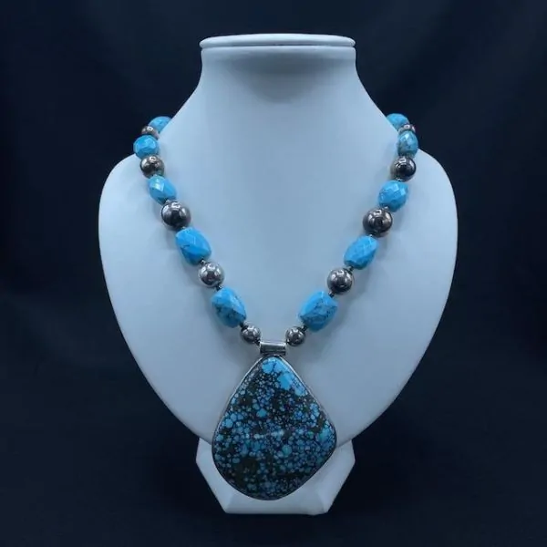 Collier en Turquoise et Pyrite | Colliers en Minéraux | Dans les yeux de Gaïa