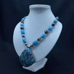 Collier en Turquoise et Pyrite