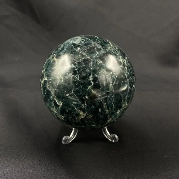 Sphère en Apatite -2| Sphères, Oeufs, et Coeurs | Dans les yeux de Gaïa