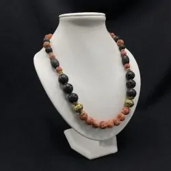 Collier en Pierre de lave...