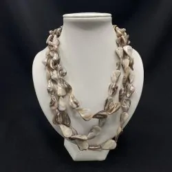 Collier en Coquillage Molluque | Colliers en Minéraux | Dans les yeux de Gaïa