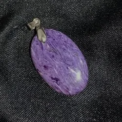Pendentif en Charoïte serti...