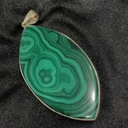 Pendentif en Malachite...