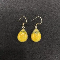 Boucles d'oreilles en Orpiment montées sur Argent, photo 1 | Dans les Yeux de Gaia
