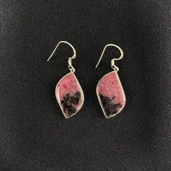 Boucles d'oreilles en Rhodonite montées sur Argent, photo 1 | Dans les Yeux de Gaia