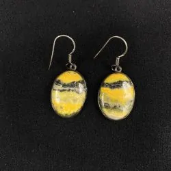 Boucles d'oreilles en Orpiment montées sur Argent, photo 1 | Dans les Yeux de Gaia