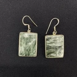 Boucles d'oreilles en Séraphinite montées sur Argent, photo 1 | Dans les Yeux de Gaia