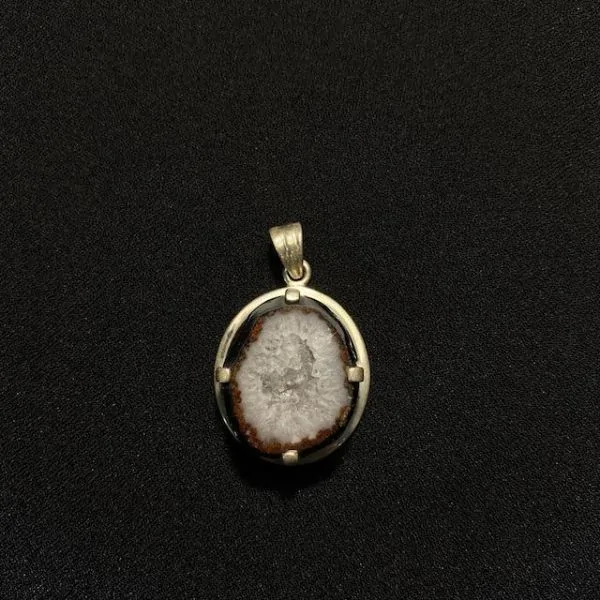 Pendentif en Druse d'Agate Serti sur Argent 925 -3| Pendentifs en Minéraux | Dans les yeux de Gaïa