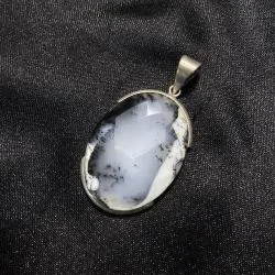 Pendentif en Agate...