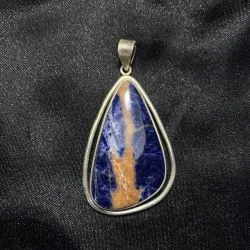 Pendentif en Sodalite serti en Argent 925 - Photo 1 | Dans les Yeux de Gaia