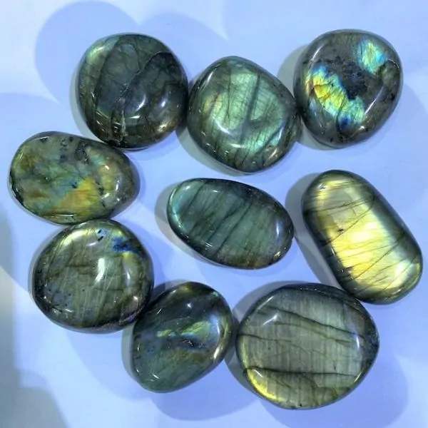 Pierre roulée Labradorite Top 1 - Lithothérapie |Dans les Yeux de Gaïa