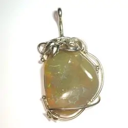 Pendentif en Opale Noble -1 | Pendentifs en Minéraux | Dans les yeux de Gaïa