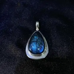 Pendentif Labradorite Serti...
