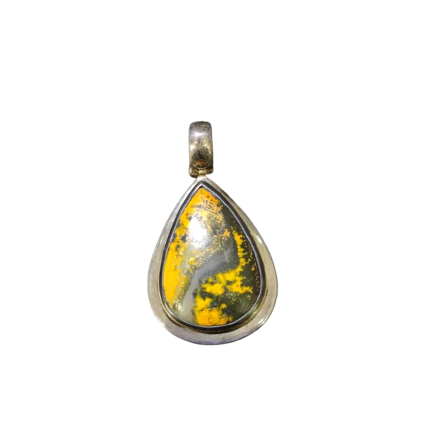 Pendentif en Orpiment monté sur Argent 925 | Pendentifs en Minéraux | Dans les yeux de Gaïa