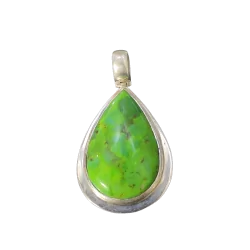 Pendentif en Turquoise de Mohave Verte sur argent 925 - Photo 1 | Dans les Yeux de Gaia