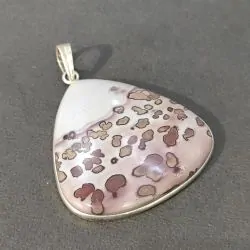 Pendentif Jaspe Serti sur...