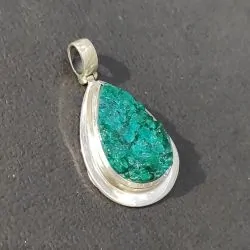 Pendentif en Dioptase serti...