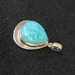 Pendentif Turquoise serti...