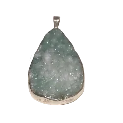 Pendentif Aigue Marine Brute serti en Argent 925 - Photo 1 | Dans les Yeux de Gaia
