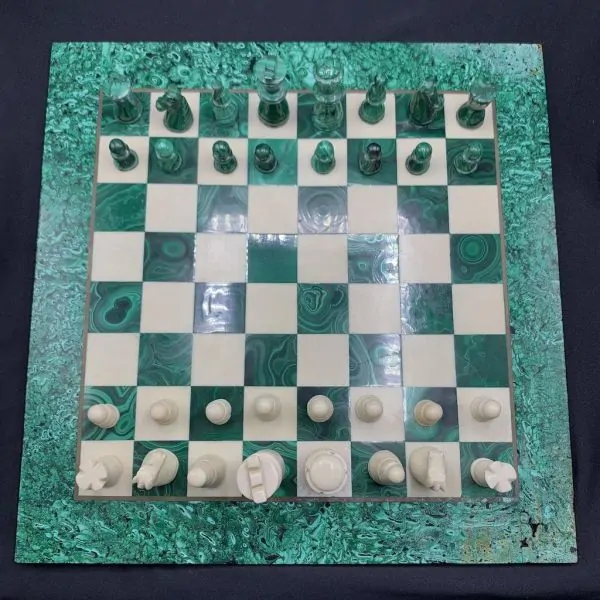 Échiquier en Malachite | Sculptures, Statues, Figurines | Dans les yeux de Gaïa