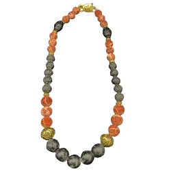 Collier en Corail Gorgone et Pierre de Lave | Dans les yeux de Gaïa