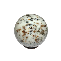 Sphère en Jaspe avec inclusions de Spinelle  | Dans les yeux de Gaïa
