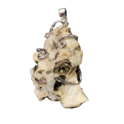 Pendentif en Biotite de face - Collier minéraux |Dans les yeux de Gaïa