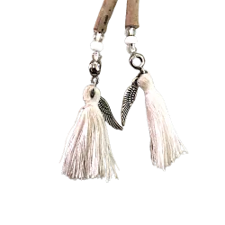 Collier mala en noisetier...