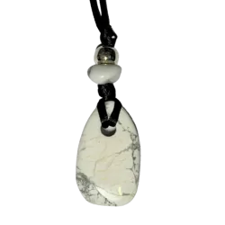 Pendentif en Magnésite de face | Dans les Yeux de Gaïa