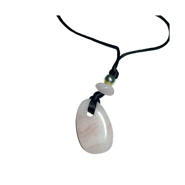 Collier en Quartz rose avec une perle métallique et un cordon noir | Dans les yeux de Gaïa