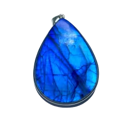 Pendentif en Labradorite serti sur argent 925 1 | Dans les yeux de Gaïa