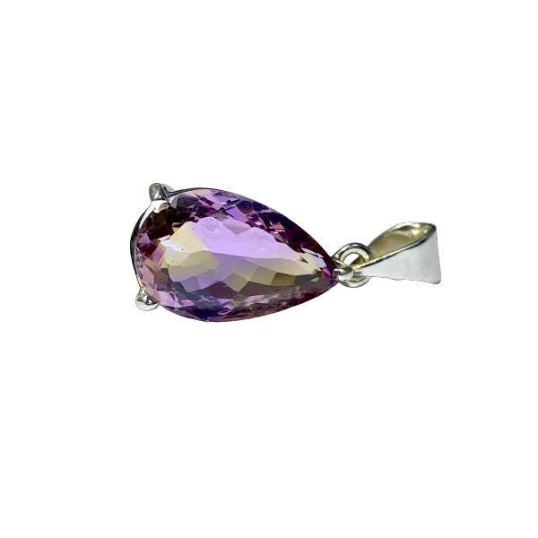 Pendentif en Amétrine Facetté serti sur Argent 925 - de face | Dans les Yeux de Gaïa