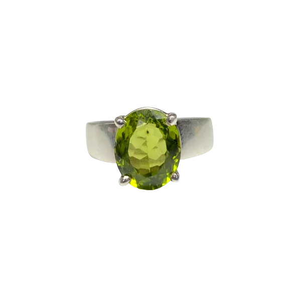 Bague en Péridot serti en Argent 925 | Dans les Yeux de Gaïa
